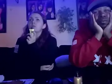 Chaturbate Adult Webcams of evanschris2048