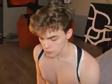 Chaturbate Live Sex Cam of simonwnl