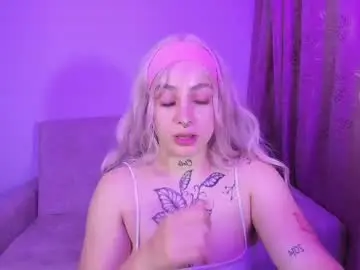 Chaturbate Nude Webcam of annika_03