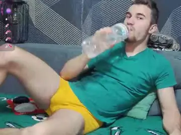 Chaturbate Adult Video Chat of harvey_ren