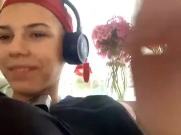 Chaturbate Live Sex Cam of tenaheaden