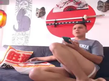 Chaturbate Free Porn Cam of pridefirefusion