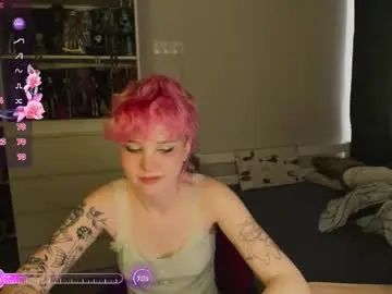 Chaturbate Live Sex Cam of school_love