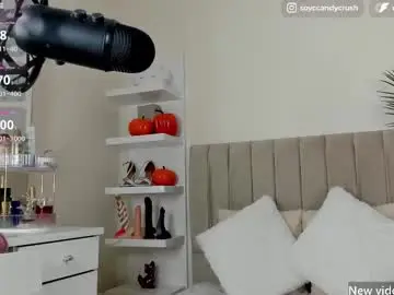 Chaturbate Adult Video Chat of candy_crush99