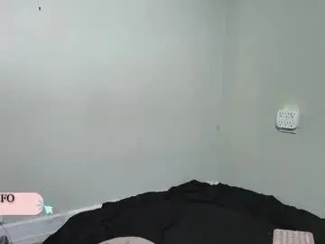 Chaturbate Live Sex Cam of chloe_maia1