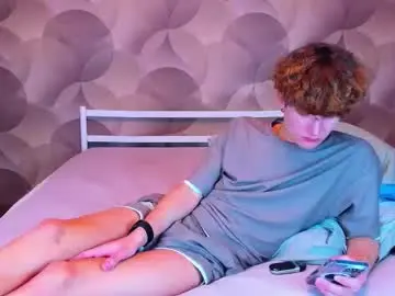 Chaturbate Live Sex Cam of ian_flor