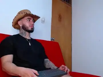 Chaturbate Free Live Porn of tommyblessd1