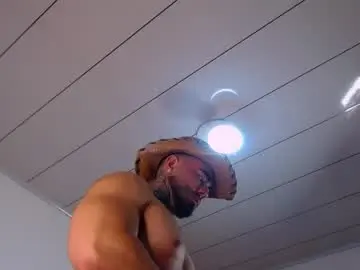 Chaturbate Watch Live Sex Cams of tommyblessd1