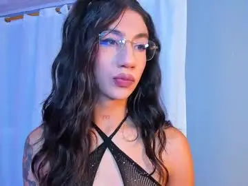 Chaturbate Live Sex Cam of sofiia_grey_