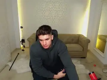 Chaturbate Free Porn Cam of maxkaiden