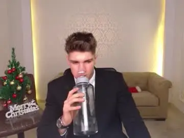 Chaturbate Nude Webcam of maxkaiden