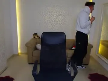 Chaturbate Sex Cam of maxkaiden