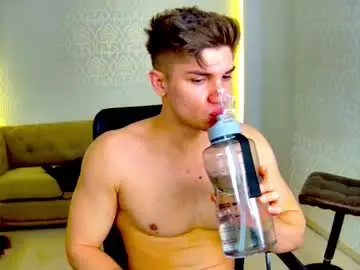 Chaturbate Sex Cam of maxkaiden