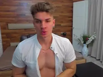 Chaturbate Best live sex cam show of maxkaiden