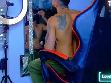 Chaturbate Live Sex Cam of perfec_king00