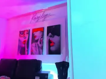 Chaturbate Live Sex Cam of kayilyn