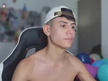 Chaturbate Live Sex of hey_cesard