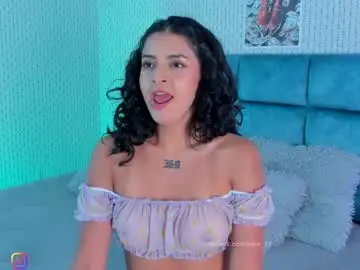 Chaturbate Sex Cam of karoline_jones_