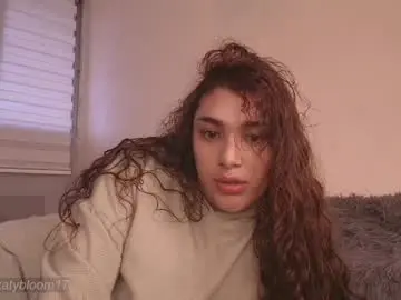 Chaturbate Live Sex Cam of katybloom_