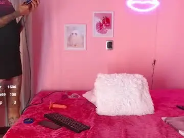 Chaturbate Watch Live Sex Cams of emilycollins__