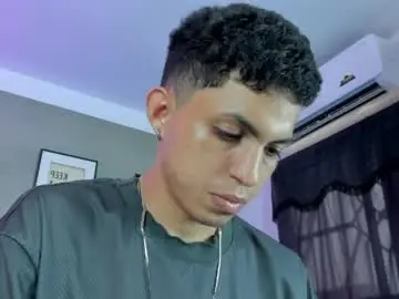 Chaturbate Private Sex Chat of cameron_lux4