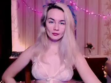 Chaturbate Best live sex cam show of carinfox