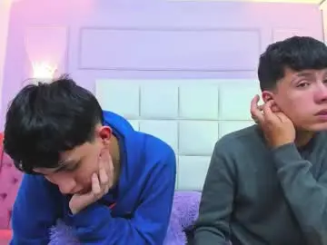 Chaturbate Sex Cam of hoot_booys_