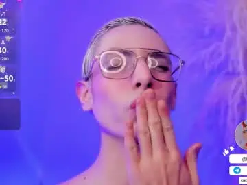 Chaturbate Watch Live Sex Cams of liiamluna