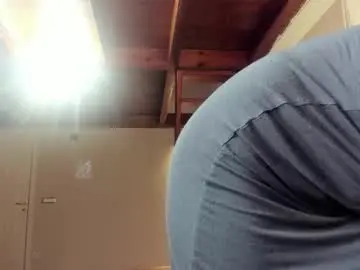 Chaturbate Free Live Porn of lustfulcurvylady