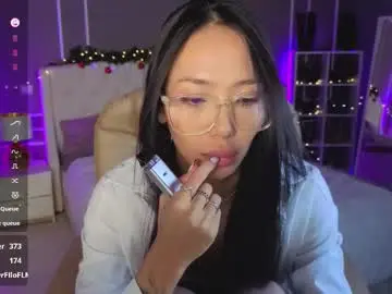 Chaturbate Live Sex Cam of _miura_