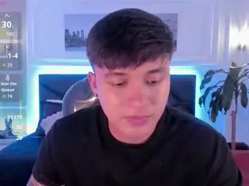 Chaturbate Live Sex Cam of cristopher_strong