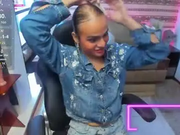 Chaturbate Watch Live Sex Cams of lailahdark