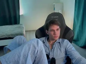 Chaturbate Live Sex Cam of guro_master