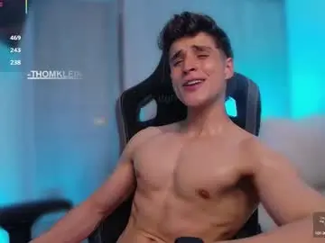 Chaturbate Best live sex cam show of thomklein