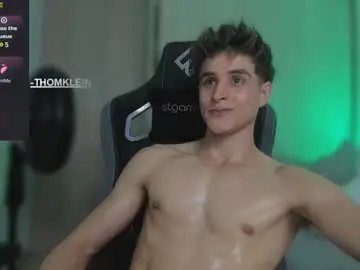 Chaturbate Live Sex Cam of thomklein