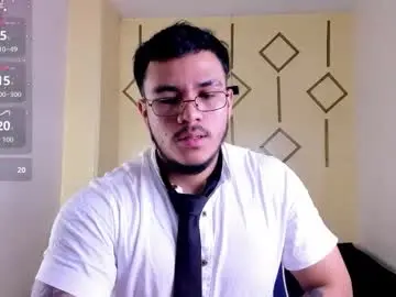 Chaturbate Best live sex cam show of ariies13