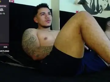 Chaturbate Best live sex cam show of ariies13