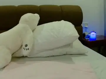 Chaturbate Free Porn Cam of hersheys_aran