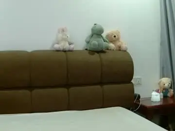 Chaturbate Free Porn Cam of hersheys_aran