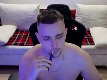 Chaturbate Free Porn Cam of larstar01