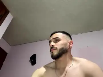 Chaturbate Live Porn of athlete_boy22