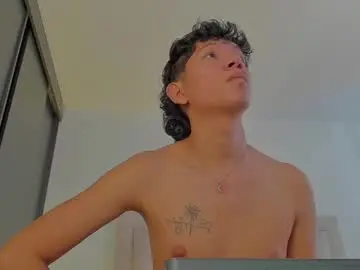 Chaturbate Sex Cam of iamjulian_