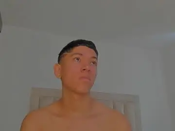 Chaturbate Sex Cam of iamjulian_