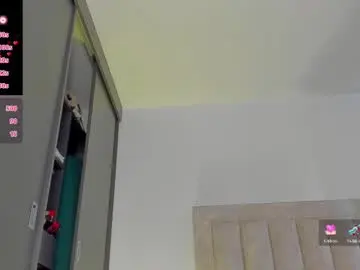 Chaturbate Watch Live Sex Cams of iamjulian_