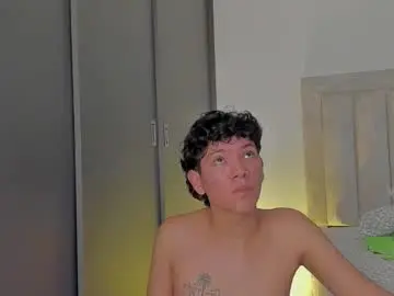 Chaturbate Adult Webcam of iamjulian_