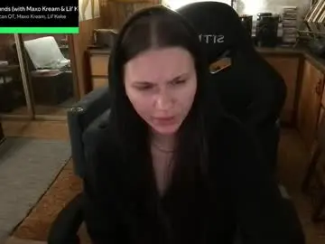 Chaturbate Free Live Porn of incognitoqueen