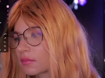 Chaturbate Live Sex Cam of illegaldream