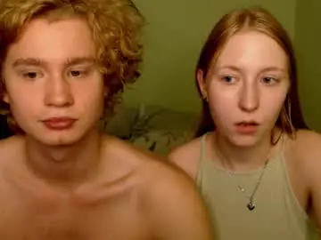 Chaturbate Sex Cam of lessyxjhony