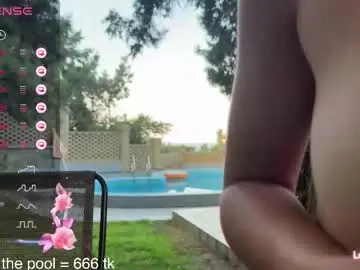 Chaturbate Sex Cam of roselyn_rose
