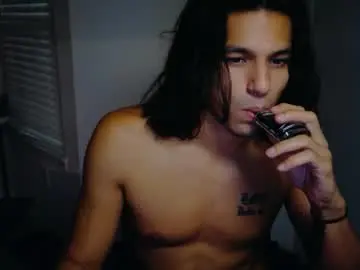 Chaturbate Live Sex Cam of apachewithawebcam